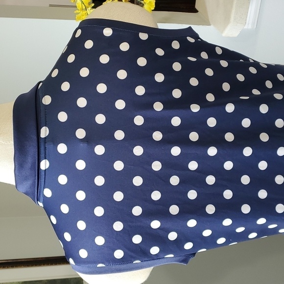 Nike‎ golf top. Dri-fit, size medium. Navy with white polka dots. Excellent. - Picture 5 of 11